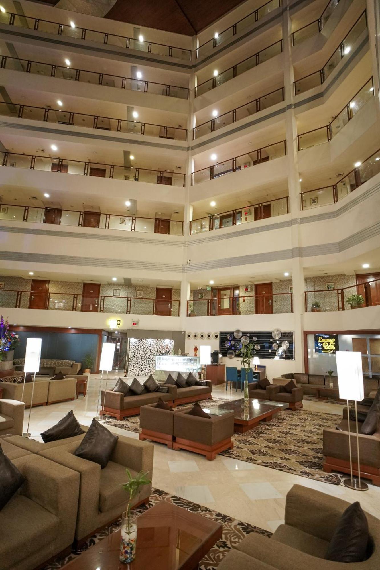 Clarion Bella Casa At Airport Hotel Джайпур Екстериор снимка