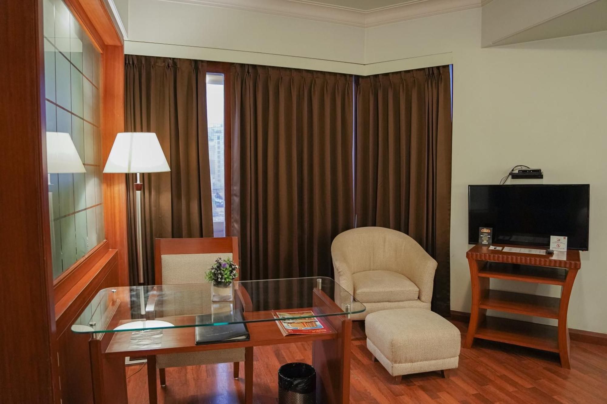 Clarion Bella Casa At Airport Hotel Джайпур Екстериор снимка