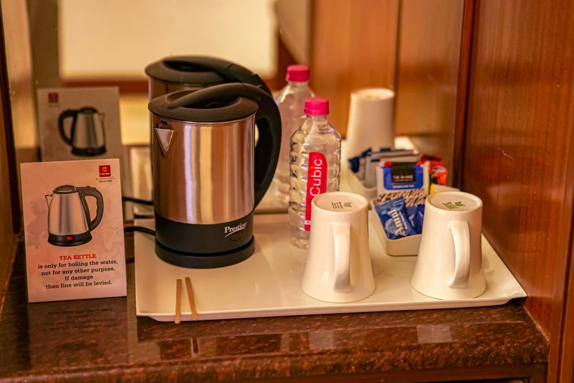 Clarion Bella Casa At Airport Hotel Джайпур Екстериор снимка